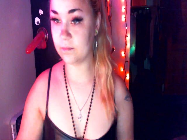 Live sex webcam photo for LilyWhite710 #270308439