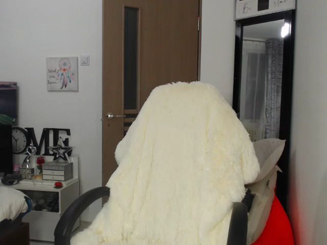 Live sex webcam photo for Stacylovesin #270266628