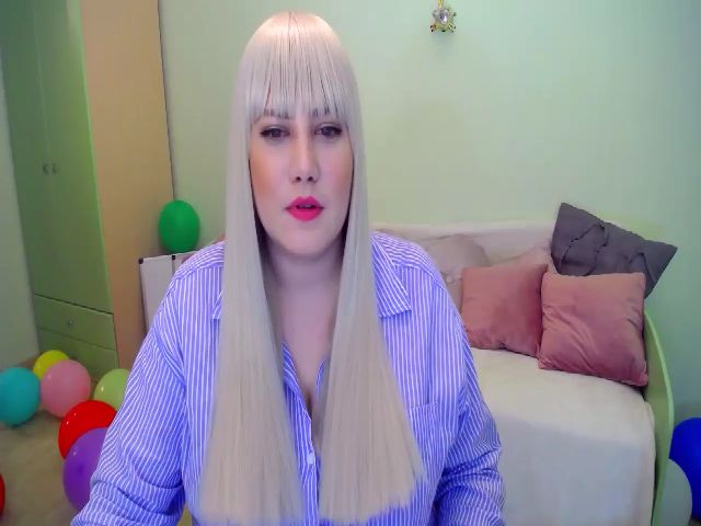 Live sex webcam photo for VeritableGirl #270158398