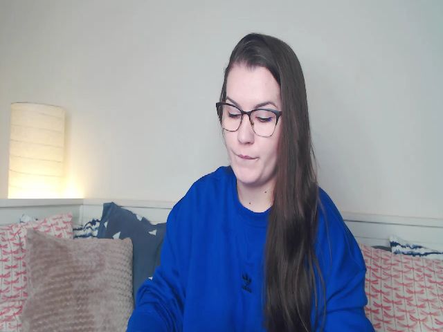 Live sex webcam photo for EveGoddes #270190568