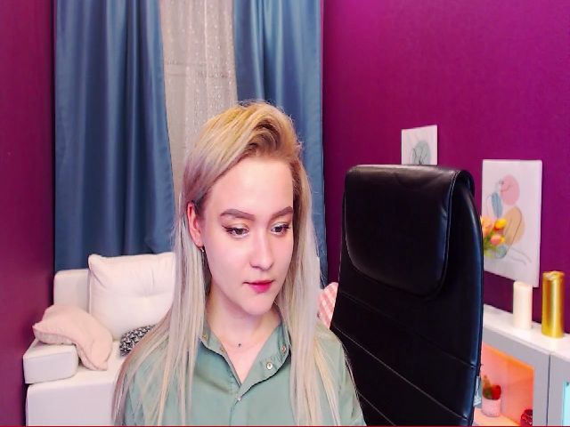Live sex webcam photo for Kara_Smith #270300633