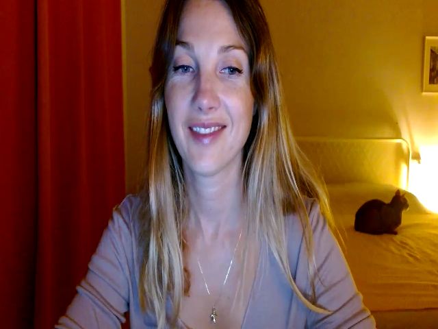 Live sex webcam photo for HappyAlise #270296737