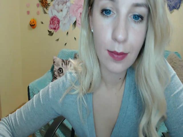 Live sex webcam photo for Amy_CuteBambi #270247409