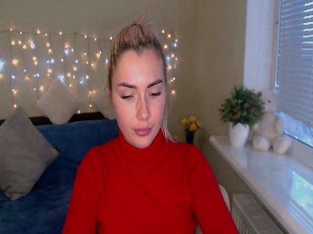 Live sex webcam photo for TrishKlein #270193731