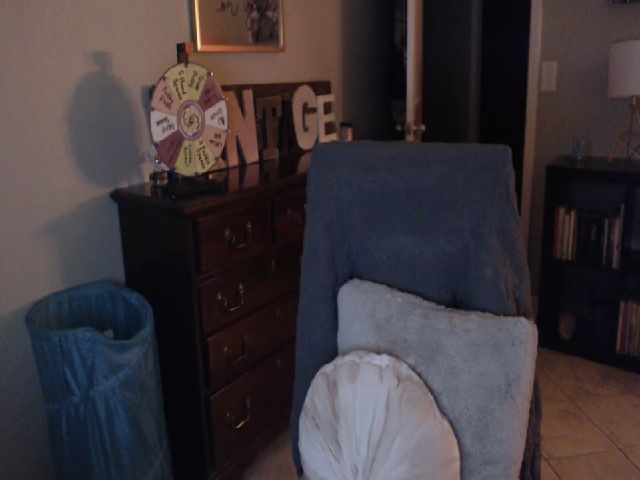 Live sex webcam photo for OhYesCeleste #270207166