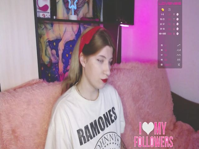 Live sex webcam photo for BloomBambi #270308961