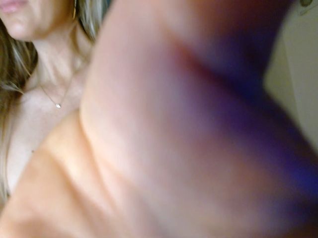Live sex webcam photo for Simonka #270102422