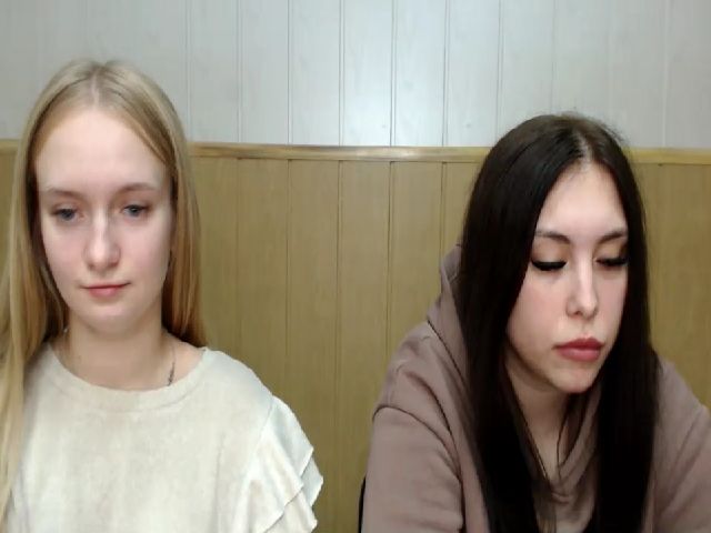 Live sex webcam photo for EmillyWillis #270180976