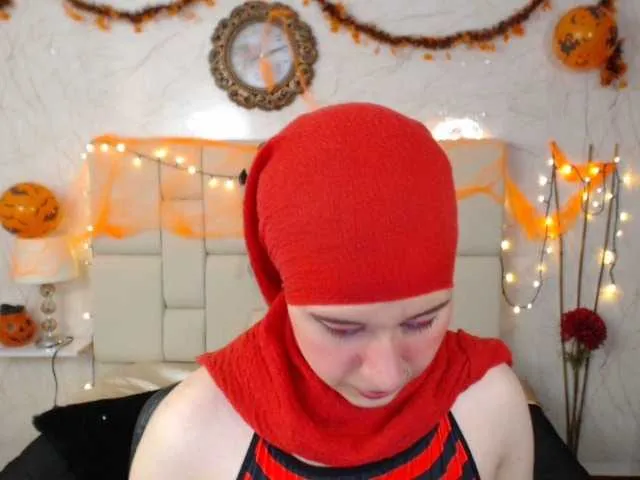 Live sex webcam photo for haddy18 #270215536