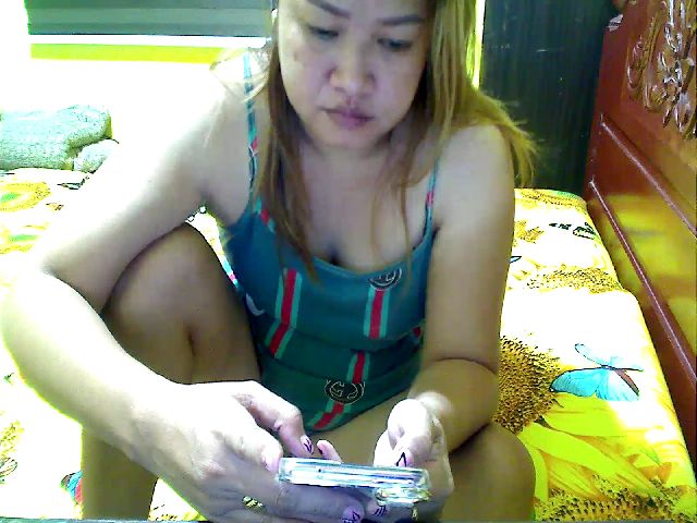 Live sex webcam photo for LiL_Spermaid #270159773