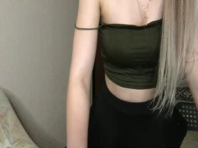 Live sex webcam photo for SaraKiss_ #270242791