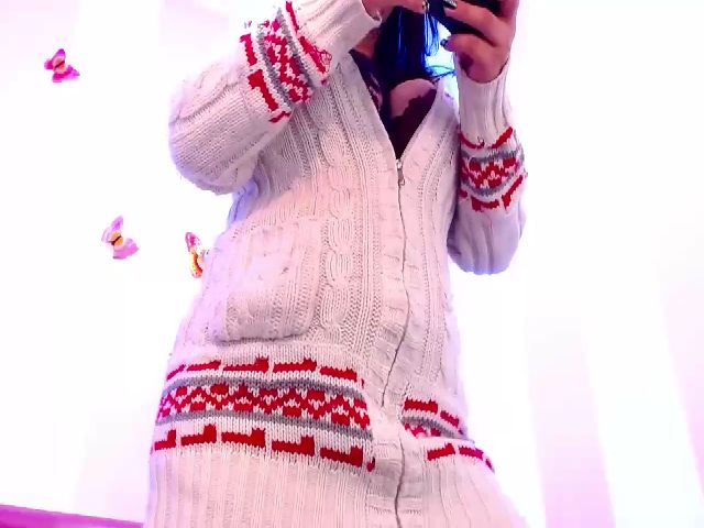 Live sex webcam photo for Aleja_mature #270190758