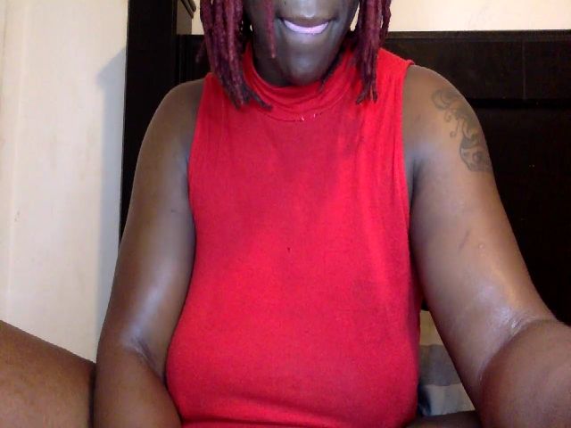 Live sex webcam photo for Candyrain007 #270174797