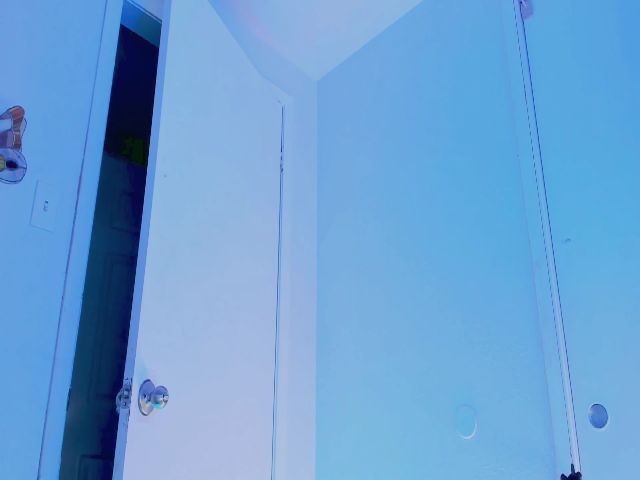 Live sex webcam photo for NaomiDee #270138641