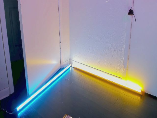 Live sex webcam photo for NaomiDee #270151677