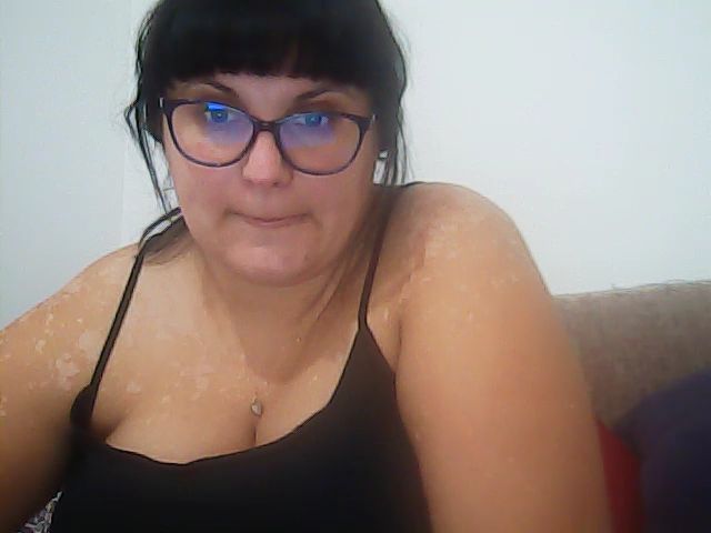 Live sex webcam photo for SashaBeauty91 #270128642