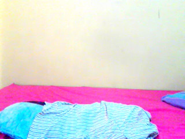 Live sex webcam photo for Longlove2 #270204236