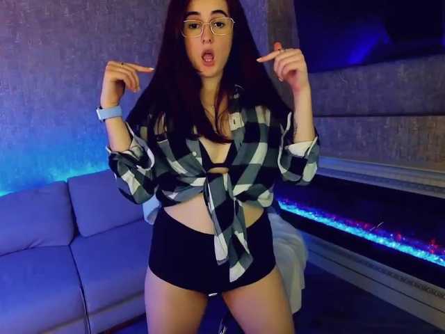 Live sex webcam photo for AmyShyy #270269828