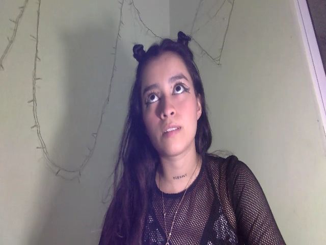 Live sex webcam photo for tinquerbell69 #270122493