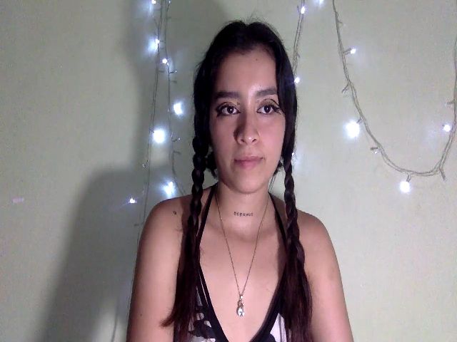 Live sex webcam photo for tinquerbell69 #270158371