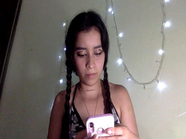 Live sex webcam photo for tinquerbell69 #270168705