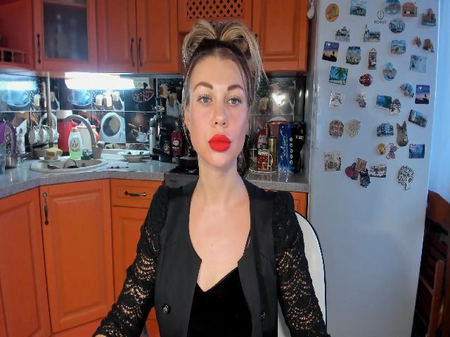 Live sex webcam photo for AmUrMistress #270236294