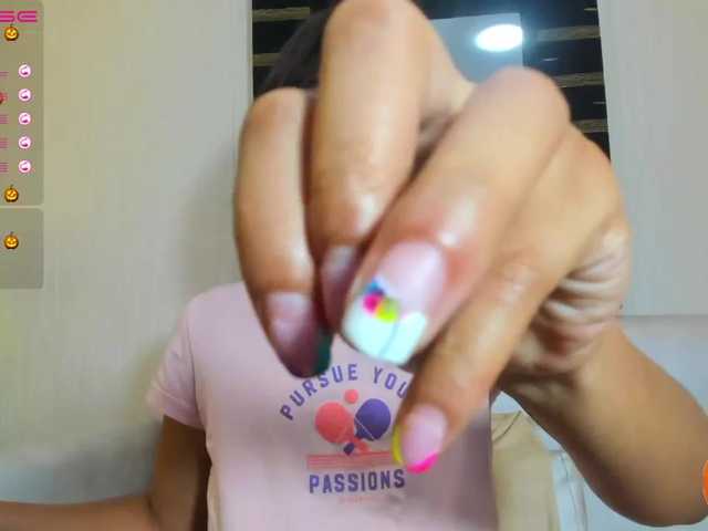 Live sex webcam photo for SharikDelu #270105106