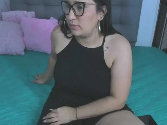 Live sex webcam photo for Luciana-30 #270165078