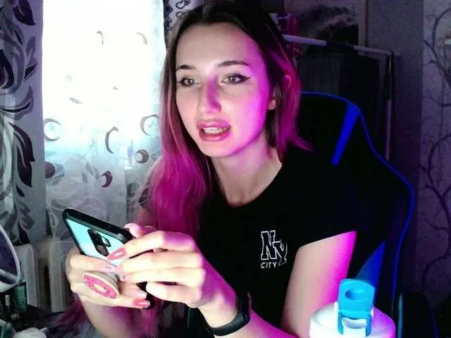 Live sex webcam photo for ElsieLove #270164425