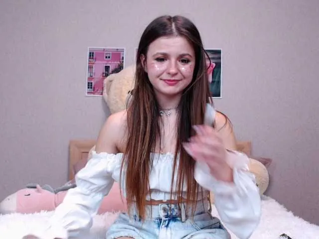 Live sex webcam photo for EmilyMarlow #270105327