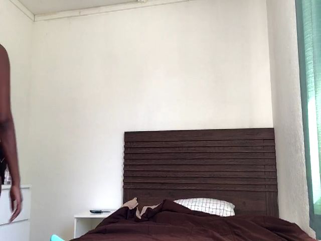 Live sex webcam photo for IsabelHunter #270283488