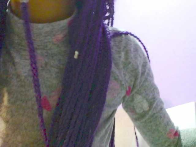 Live sex webcam photo for charlote-15 #270375843