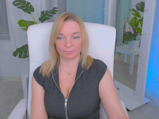 Live sex webcam photo for ReganLovely #270325613