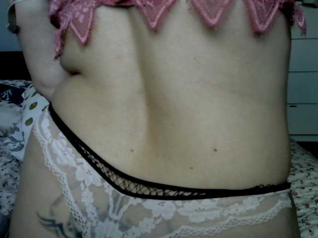 Live sex webcam photo for MonikaBloom #270422970