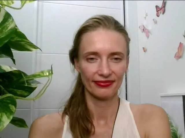 Live sex webcam photo for CelesteKissab #270326000