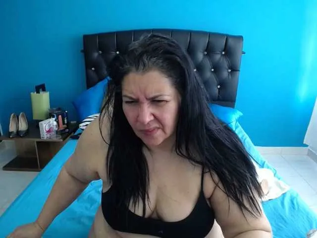 Live sex webcam photo for candystorm01 #270422865
