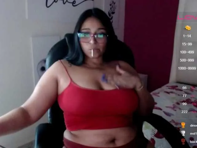 Live sex webcam photo for Secretalyson #270375929