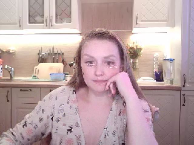 Live sex webcam photo for JaneGrey111 #270441238