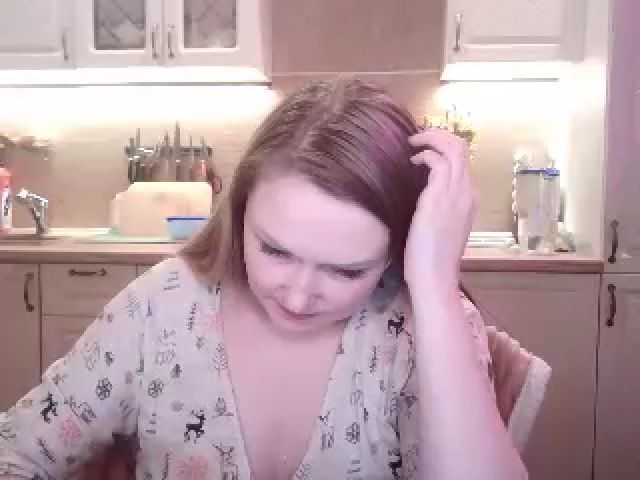 Live sex webcam photo for JaneGrey111 #270461556