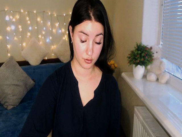 Live sex webcam photo for JenniferGill #270398999