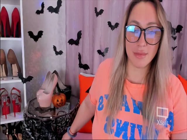 Live sex webcam photo for Wild_X_Cat #270383459