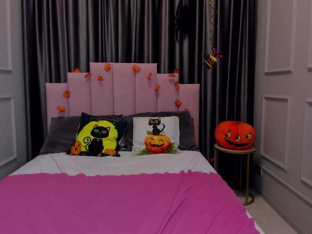 Live sex webcam photo for AlexaSavage #270375427