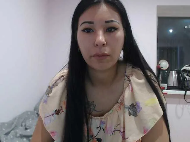 Live sex webcam photo for HotRose01 #270325941