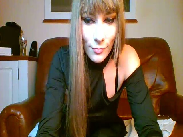 Live sex webcam photo for Terra1123 #270429644