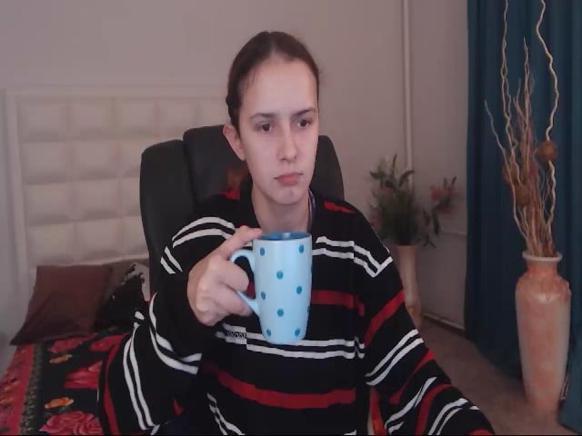 Live sex webcam photo for IrisNichols #270328702