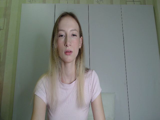 Live sex webcam photo for Pixie_mia #270526185