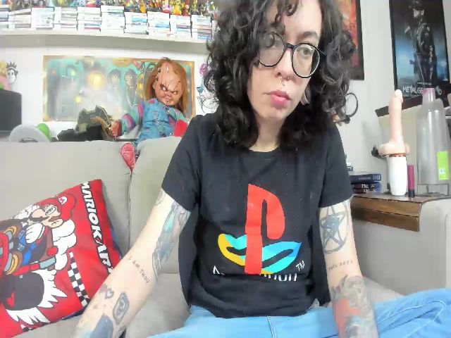 Live sex webcam photo for GirlGamer #270516337