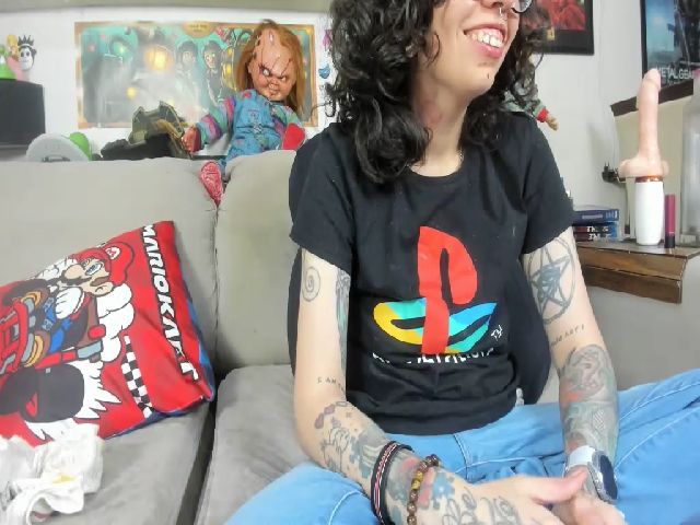 Live sex webcam photo for GirlGamer #270523255