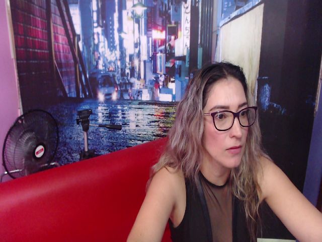 Live sex webcam photo for Jenifer_b #270467033