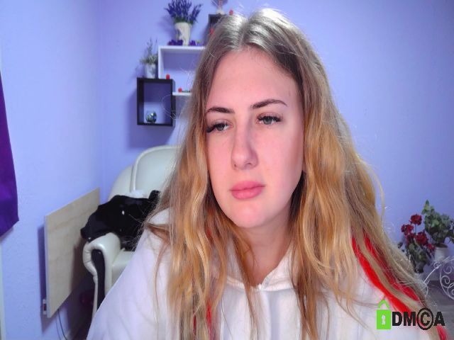 Live sex webcam photo for PrincesSnake #270380421